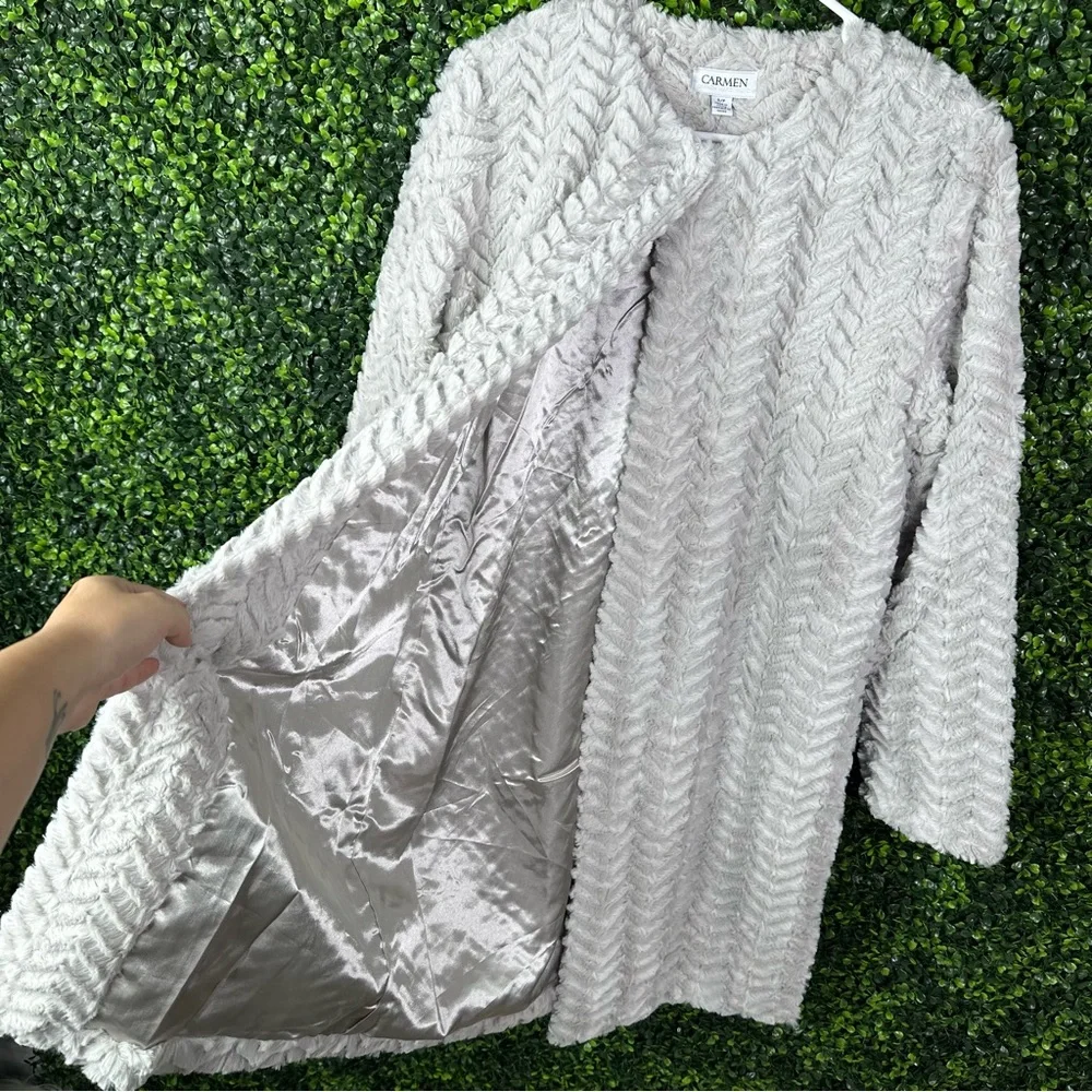 Nwt‎ Carmen Marc Valvo Textured gray cement color Coat
